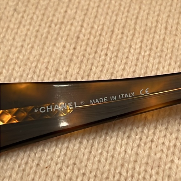 Chanel glasses - Picture 3 of 13